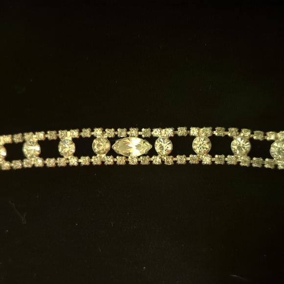 Garne jewelry bracelet - Picture 1 of 3